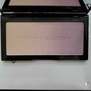 Kevyn Aucoin Neolimelight Highlighter *NEW*